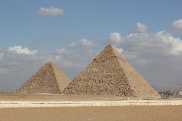 pyramidy egypt dovolen