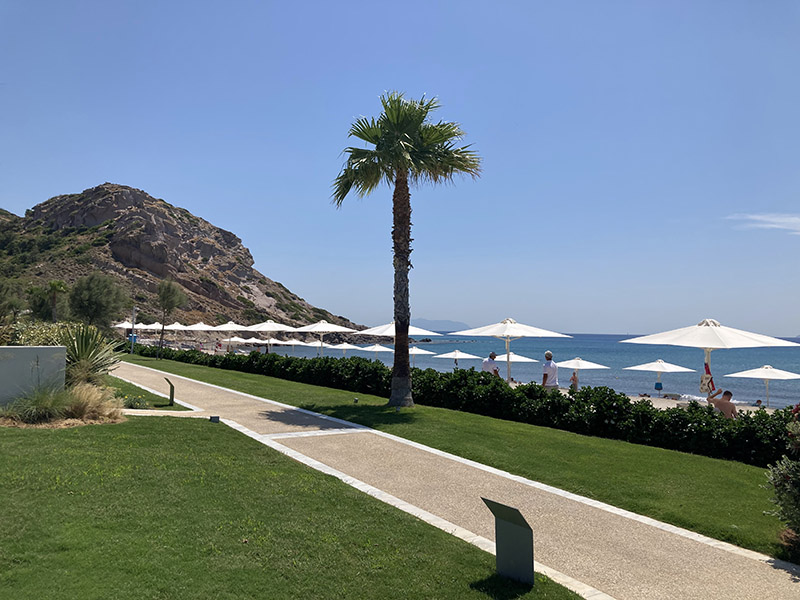 ikos dassia